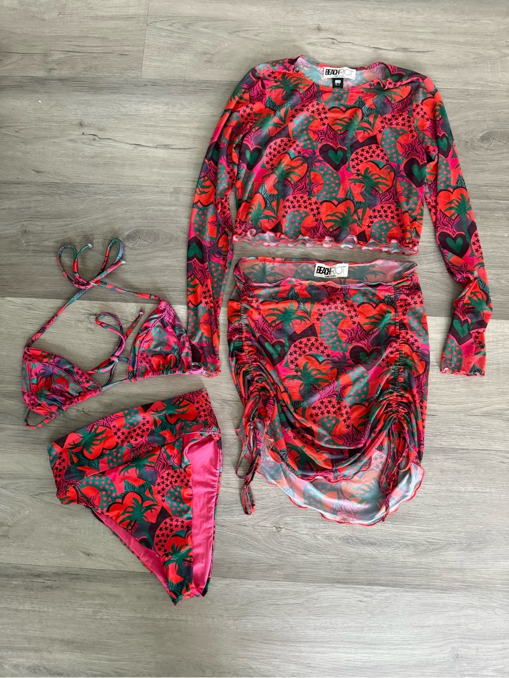 ❤️ Beach Riot Hearts of Palm Bikini and Cover Up Set